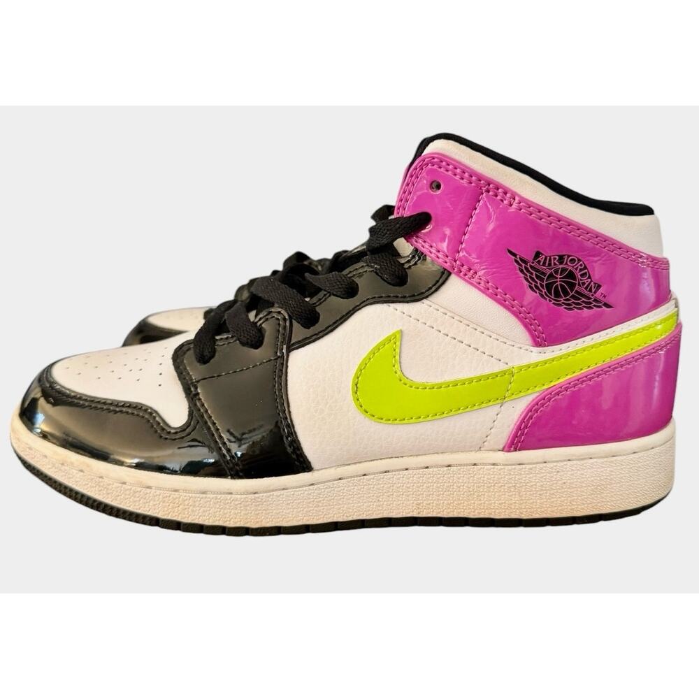 Nike Air Jordan 1 Mid Top SE Cyber Active Fuchsia 2020 5.5Y / womens 7 Athletic - Picture 7 of 14